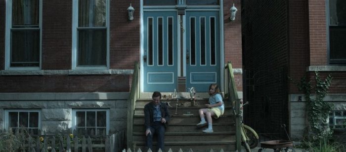 Shining girls Harper and Kirby